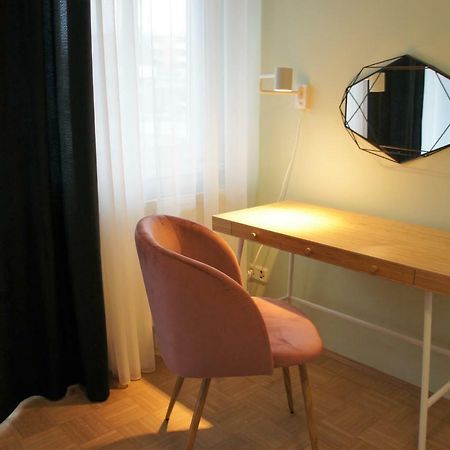 Terrace By Bestchoice - Free Parking - Self Check-In Graz Bagian luar foto